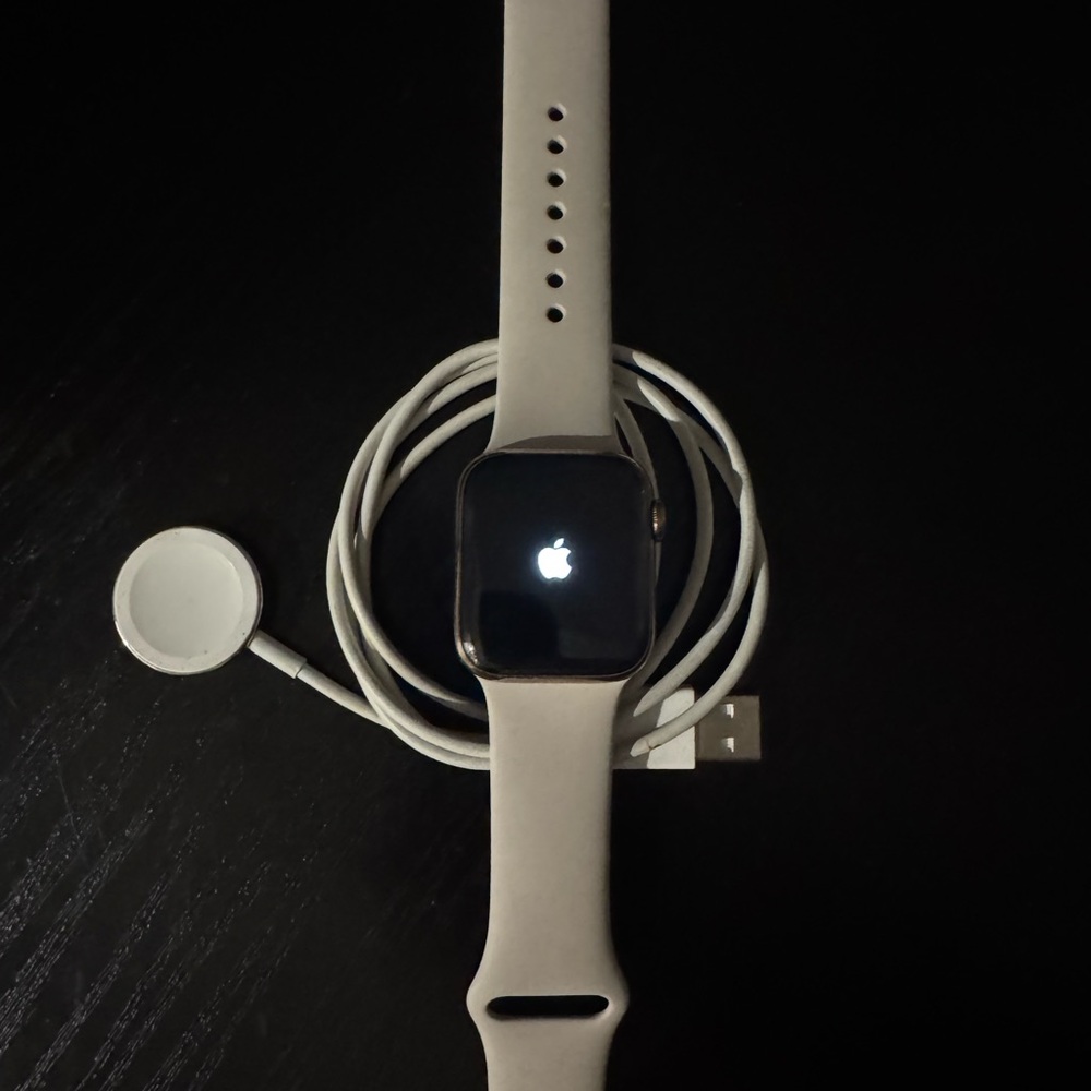 Apple Watch Series 5 Gold Stainless Steel LTE